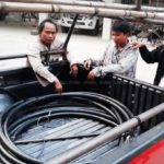 2พี่น้องหัวใส ลักตัดสายเคเบิ้ล บนเสาไฟฟ้า มาใช้รับจ้างเดินสายไฟ