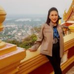 ทูลกระหม่อมฯ ฉายพระรูปสะพานเดชาติวงศ์ ชมวิวแม่น้ำ 2 สี