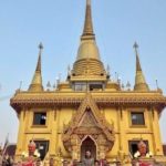 ทูลกระหม่อมฯ ฉายพระรูปสะพานเดชาติวงศ์ ชมวิวแม่น้ำ 2 สี