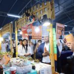 “ธนาธร” บุกบางขุนเทียน รับกำลังใจล้นหลาม ปชช.เผย 'รออนาคตใหม่' มาเปลี่ยนประเทศ
