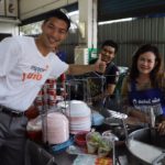 “ธนาธร” บุกบางขุนเทียน รับกำลังใจล้นหลาม ปชช.เผย 'รออนาคตใหม่' มาเปลี่ยนประเทศ
