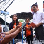 “ธนาธร” บุกโบ๊เบ๊-ประตูน้ำ ชู คนรุ่นใหม่ ปลุกกาอนาคตใหม่ ไม่ไร้ทางออก