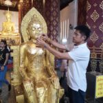 หัวหน้าพรรคไทยรักษาชาติ โผล่ทำบุญ  ไหว้พระ หลังหายตัวเงียบ!