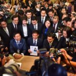 รวมภาพบรรยากาศ นาทีประวัติศาสตร์ ไทยรักษาชาติ ยื่นพระนาม ทูลกระหม่อมฯ