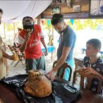 หนุ่มสมุยเจอก้อนประหลาดคล้าย "อ้วกวาฬ" ริมหาด ถ้าใช่จริงๆ อาจมูลค่านับร้อยล้าน!!