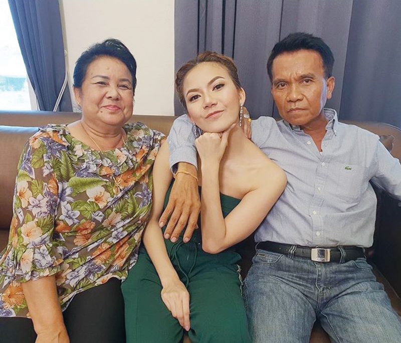 ‘จ๊ะ-แจ๊ค’ฟ้ากำหนด ชีวิตรักดั่งพรหมลิขิต