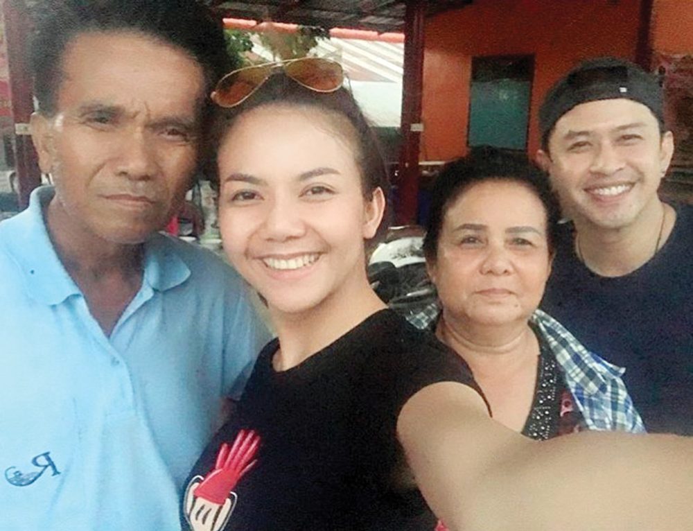 ‘จ๊ะ-แจ๊ค’ฟ้ากำหนด ชีวิตรักดั่งพรหมลิขิต