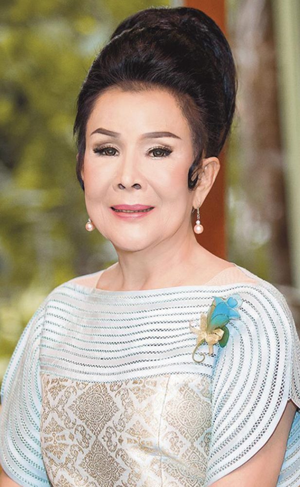 คิวศิลปินแห่งชาติ เพชรา เชาวราษฎร์