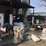 สาวเดือด ซื้อบ้าน 10 ล้าน เจอเพื่อนบ้านทำฟาร์มหอย เทล้างหน้าถนนหึ่งทั้งซอย!