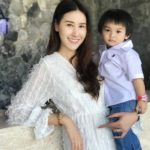 แซนวิช มีอึ้ง ตื่นมาวันพระ เจอของขลัง โผล่ริมรั้วบ้าน แฟนคลับแห่เตือน!