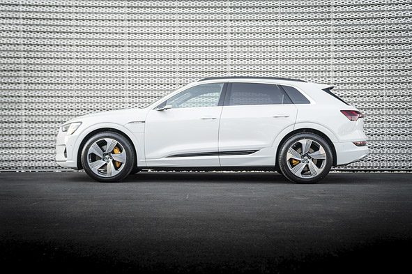 ‘Audi e-tron’เอสยูวีไฟฟ้า สวยกระชากใจ-แฝงไฮเทค