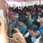 บางกะปิคึกคัก! ปชช.แห่เข้าคิวรอกาบัตรเลือกตั้งล่วงหน้าตั้งแต่ 7โมง! ปลัดกทม.รุดเยี่ยม