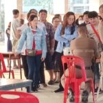 ทหารบูรพาพยัคฆ์-สาวฉันทนา แห่ใช้สิทธิ์คึก! ผู้ปกครองโวยใช้สถานที่กวนเด็กสอบ