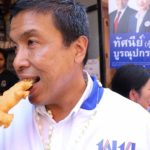 'ชัชชาติ' บุกเชียงใหม่ ถิ่นแม้ว-ปู กาดหลวงแตก! กินไดโนเสาร์โชว์ ม่วนขนาด (คลิป)