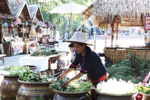 ท่องชุมชนราชบุรี ดูหนังใหญ่วัดขนอน