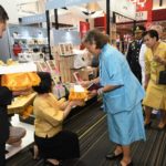 สมเด็จพระเทพฯเสด็จฯทอดพระเนตรบูธสำนักพิมพ์มติชน งานสัปดาห์หนังสือแห่งชาติ