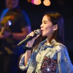 เจ็บไม่เท่าเสียใจ เผยนาที อาม ชุติมา ถูกปากุหลาบใส่หน้า เจอโห่กันทั้งคอนเสิร์ต(คลิป)