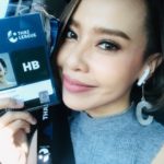 แนน ณัฐรดา พิธีกรชื่อดังฟุตบอลไทยลีก รถคว่ำชนเสาไฟ เปาโค้ช แฟนหนุ่ม รีบมาดูแล