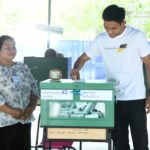 1เสียงมีค่า! ธีรศิลป์ ใช้สิทธิ์เลือกตั้ง เชื่อหนึ่งเสียงนำประเทศไปสู่อนาคตได้ (คลิป)
