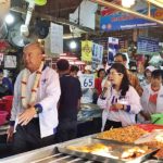 หญิงหน่อย ลุยตลาดห้วยขวาง ชูแก้เศรษฐกิจปากท้อง-จ่ายส่วยให้จนท.ต้องหมดไป
