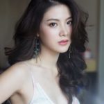 หนุ่มๆใจละลาย! นางเอกร้อยล้าน ใบเฟิร์น เที่ยวทะเล โชว์สวยใสโดนใจ (คลิป)