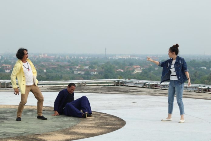 กรงกรรม วันแต่งงานของ พิไล และ อาตง มาถึง อาใช้ พา เรณู มาร่วมงานด้วย เหตุวุ่นวายจึงบังเกิด