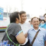มาร์ค ลงพื้นที่ช่วยผู้สมัคร ส.ส. โคราชหาเสียง ชี้ กกต. ให้ 'บิ๊กตู่' ช่วยหาเสียงเป็นเรื่องดี