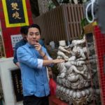 ตะลุยฮ่องกง หมอช้าง นำทริป อิ่มบุญ อิ่มช้อป สุดเอ็กซ์คลูซีฟ ไหว้พระเสริมดวง