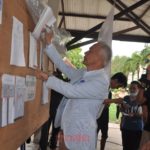 'สุวัจน์' รอต่อแถวหย่อนบัตร กว่าครึ่งชั่วโมง วอนทุกฝ่ายยอมรับผลการเลือกตั้ง