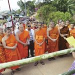 อธิการบดี-ผู้บริหารมหาจุฬาฯ  ตรวจเยี่ยม‘พระบัณฑิตอาสา’ : พระเครื่อง