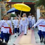 สมเด็จพระเจ้าอยู่หัว เสด็จฯ ทรงเปลี่ยนเครื่องทรงฤดูร้อน พระแก้วมรกต