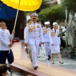 สมเด็จพระเจ้าอยู่หัว เสด็จฯ ทรงเปลี่ยนเครื่องทรงฤดูร้อน พระแก้วมรกต