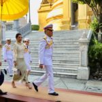 สมเด็จพระเจ้าอยู่หัว เสด็จฯ ทรงเปลี่ยนเครื่องทรงฤดูร้อน พระแก้วมรกต