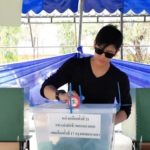 ติ๊ก ชวนคนไทยใช้สิทธิ เพื่อประชาธิปไตย แฟนคลับแซวหนัก ไปเลือกตั้งต้องหล่อขนาดนี้?!