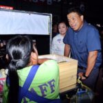 'ชัชชาติ' ตะลุยข้าวสาร ชิมสตรีทฟู้ด หมูปลาร้า จระเข้ย่าง ชูสร้างเป็นมาตรฐานโลก (คลิป)