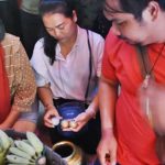 ใกล้หวยออก นับร้อยแห่เข้าพิธีเปิดขุมทรัพย์รับโชค ล้วงไข่ในไหหา เลขเด็ด งวดนี้