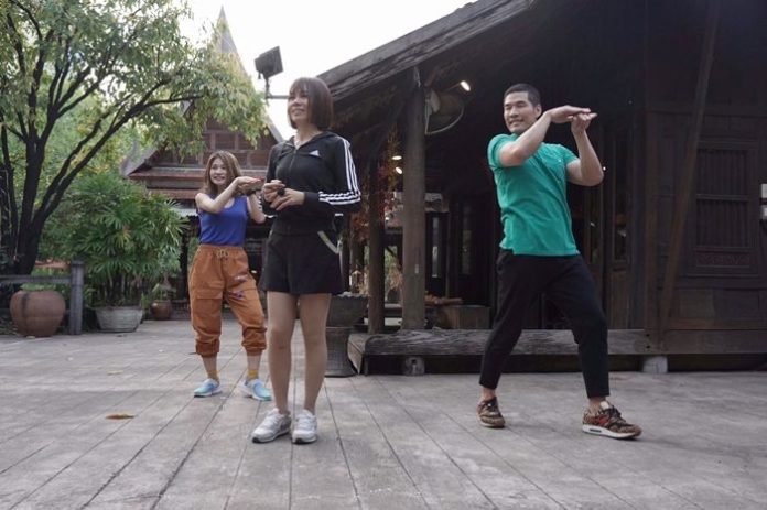 หมอลำสาวซูเปอร์สตาร์