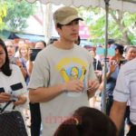 ขวัญใจชาวประชา 'ณเดชน์' มาเลือกตั้ง กรี๊ดกร๊าดลั่นคูหา ลุ้นรัฐบาลหน้าในใจ? (คลิป)