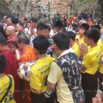 ครูบาบุญชุ่ม รีเทิร์น พร้อม 13 หมูป่า สวดถอนถ้ำหลวง ช่วยจนท.กู้อุปกรณ์เคลียร์ถ้ำ