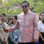 'บิ๊กตู่' ชี้ ตายังเจ็บ เหน็บ ถามกันอยู่อย่างเดียว เรื่องดีเบต กับ ปราศรัย!