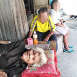 3ชีวิตรันทด! ครอบครัวยากจน แม่ป่วยทรมาน ไร้บัตรปชช. ลูกสาวช่วยเหลือตัวเองไม่ได้