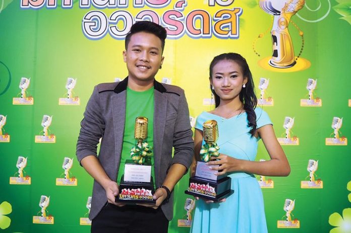 ‘ออย แสงศิลป์’รถแห่แจ้งเกิด