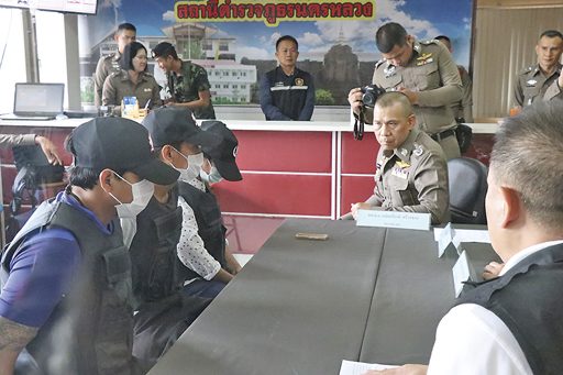 สั่งตายช่างรับเหมามือปืนจ่อยิงดับหน้าร.ร.