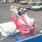 หนุ่มย่องมอบตัว! เก๋งชนผัว-เมียตกสะพานตายคู่ ชาวตลาดสะเทือนใจเป็นคนดีถือศีลกินเจ