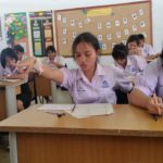 แชร์โมเมนต์น่ารัก เด็กๆ สอบเครียด จีบกันทั้งห้อง มือไม้อยู่กันไม่สุข