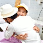 อีกกำลังใจสำคัญ! สิงโต นำโชค เซอร์ไพรส์สาวป่วยมะเร็งถึงรพ.ตำรวจ
