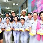 อีกกำลังใจสำคัญ! สิงโต นำโชค เซอร์ไพรส์สาวป่วยมะเร็งถึงรพ.ตำรวจ