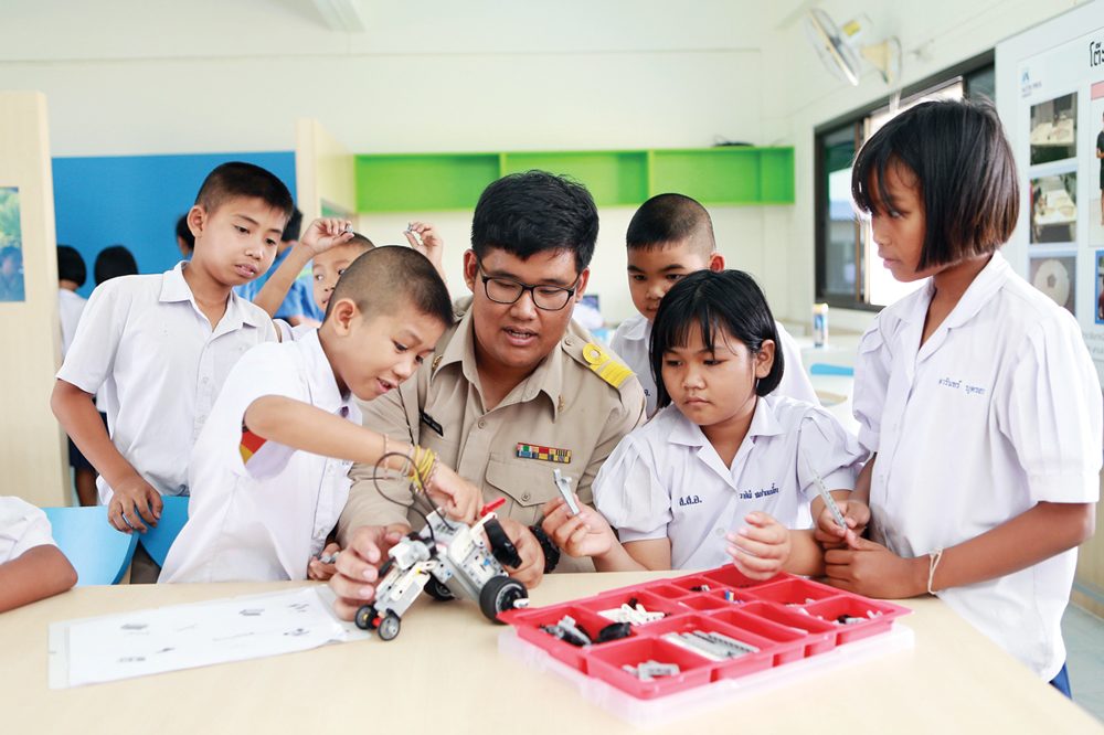 ห้องเรียนหุ่นยนต์ ศูนย์เรียนรู้ชุมชน