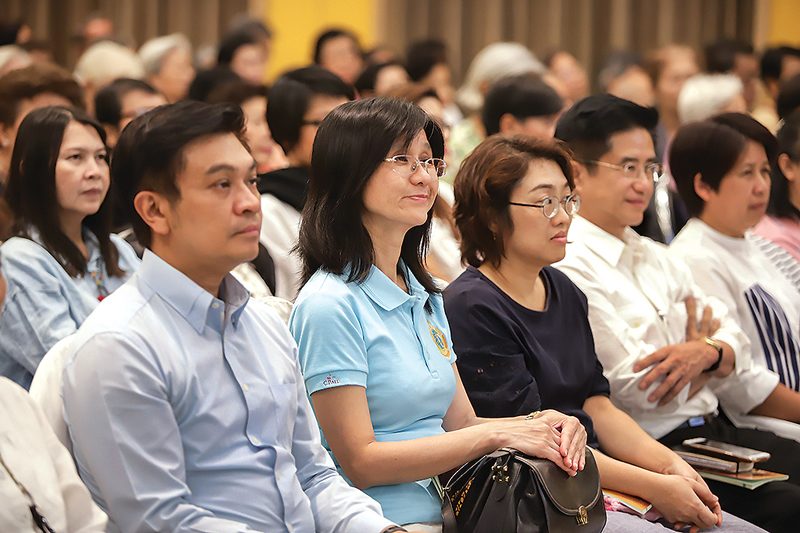 ‘อธิป’นักร้องดัง-ไขปริศนา ‘ธรรมะ-ทำมั้ย-ไม่ธรรมดา’