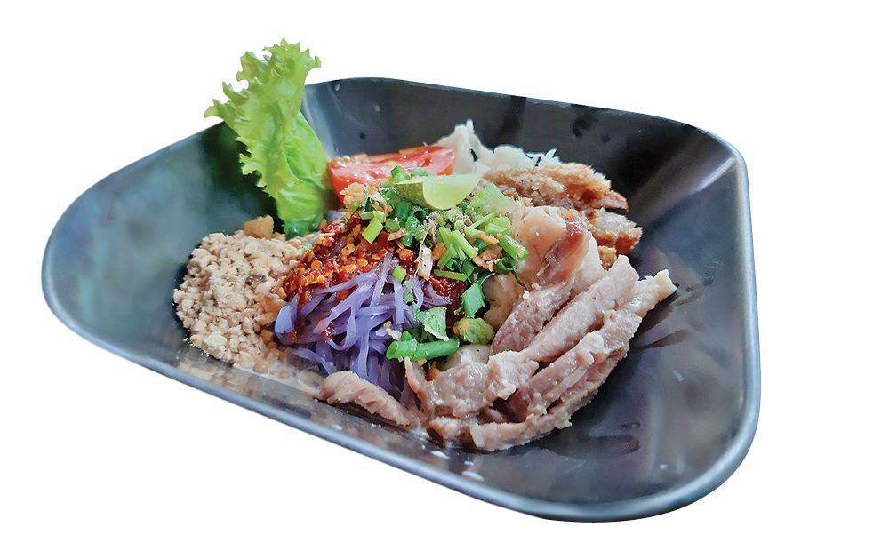 ก๋วยเตี๋ยวอัญชัน สดใสจากธรรมชาติ 